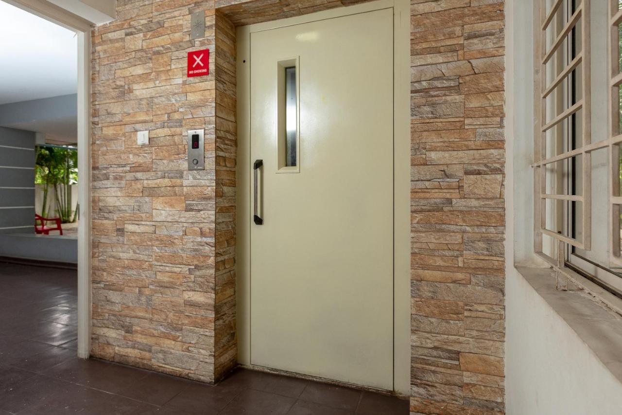Oyo 23202 Cute Orange Service Apartments Chennai Exterior photo